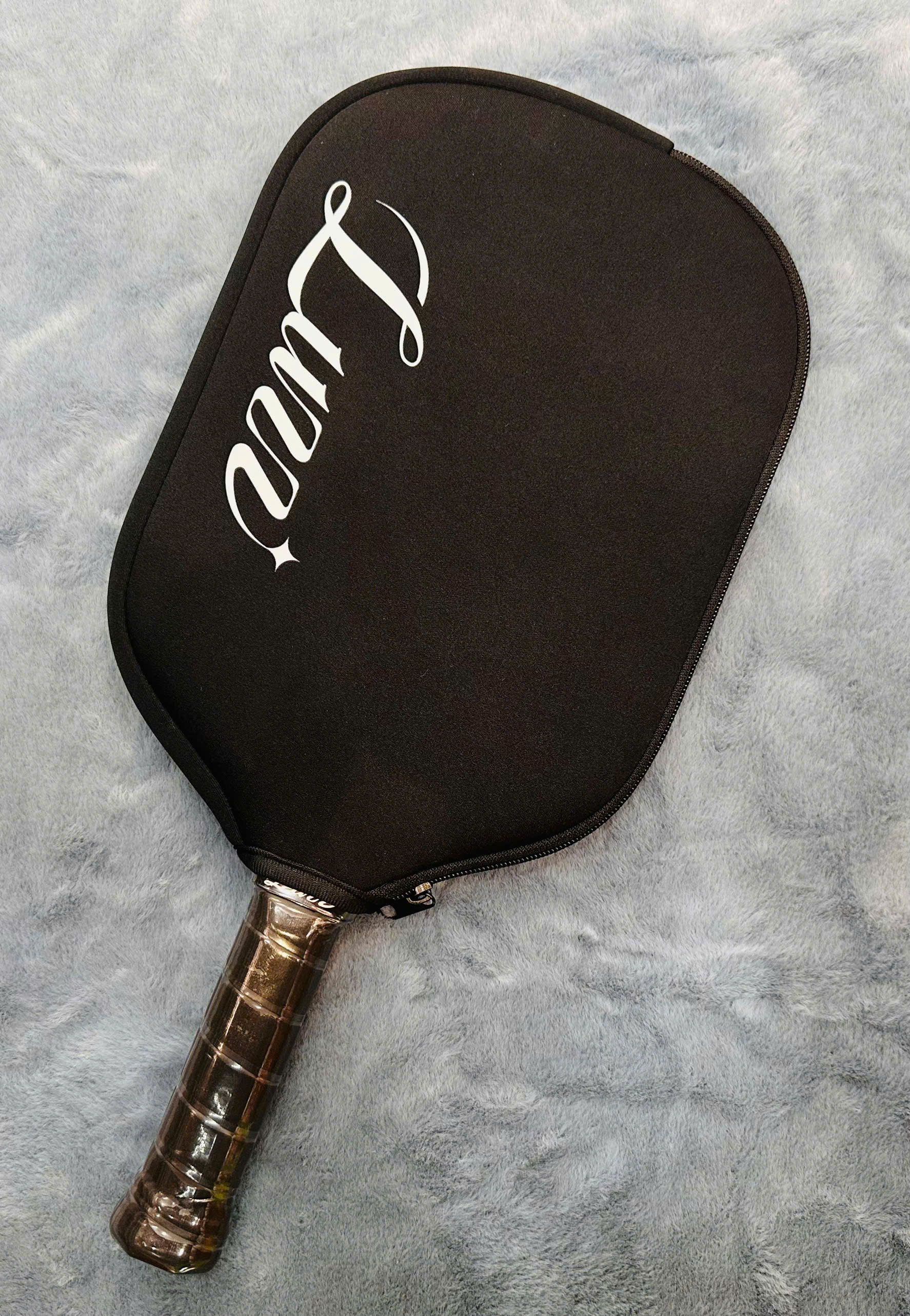 Bao Đựng Vợt Pickleball Luzz Nhung Mịn - Chống Trầy - Thiết Kế Tối Giản - Gọn Nhẹ - Êm Ái - Thoáng Khí Hiệu Quả